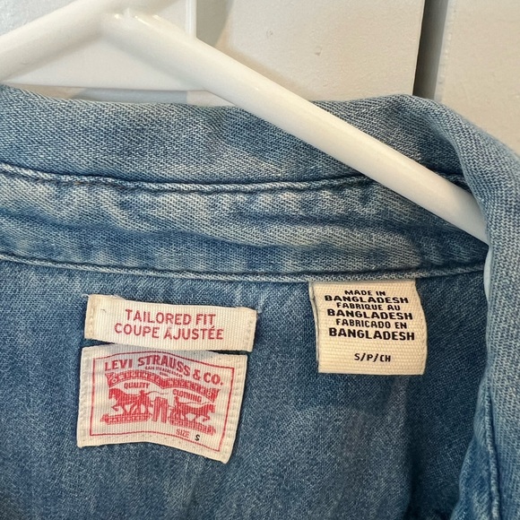 Levi’s tailored fit Jean Button Top | size S - Picture 3 of 3